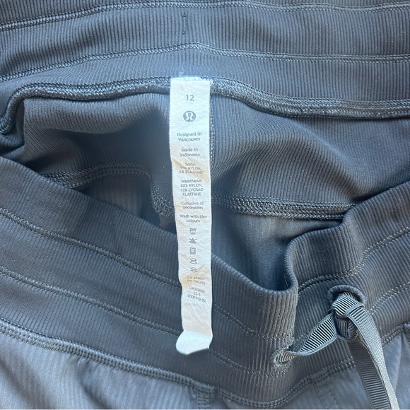 Lululemon Dance Studio Mid-Rise Pant Black Size 12 - Picture 5 of 13